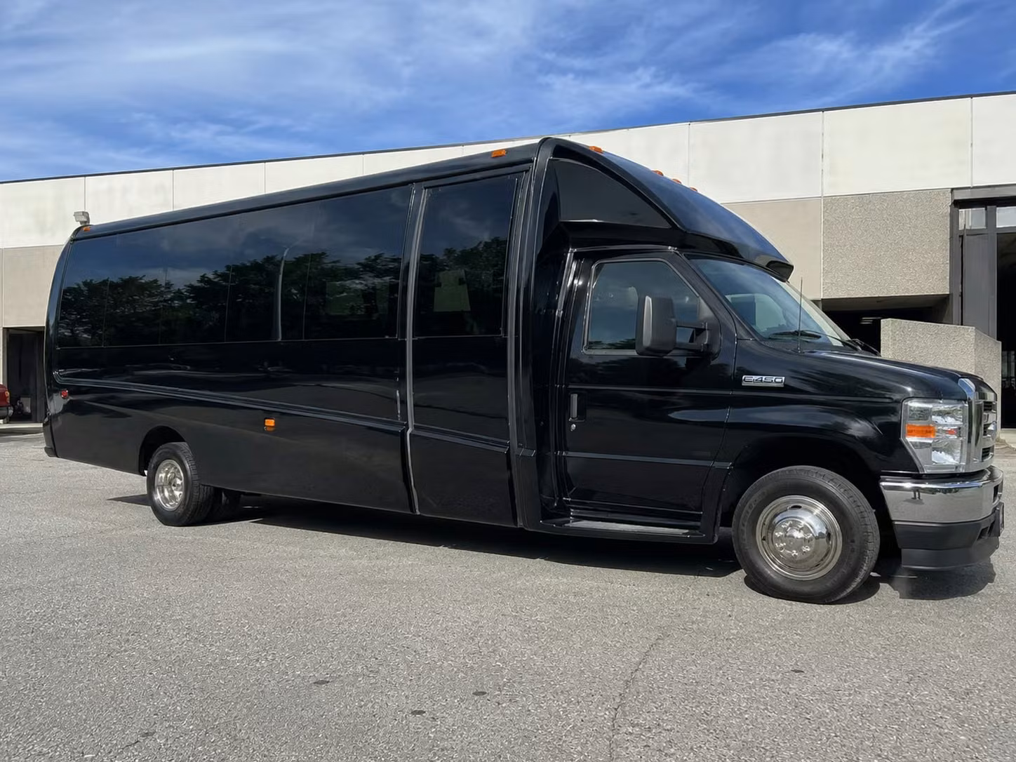 school field trip bus rentals in missouri city